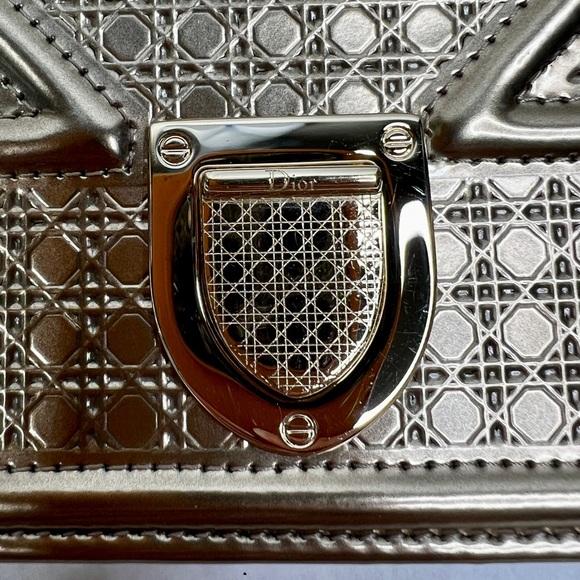 CHRISTIAN DIOR Metallic Patent Micro-Cannage Mini Diorama - Gold - Picture 4 of 12